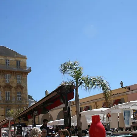 10 Rue Verdi